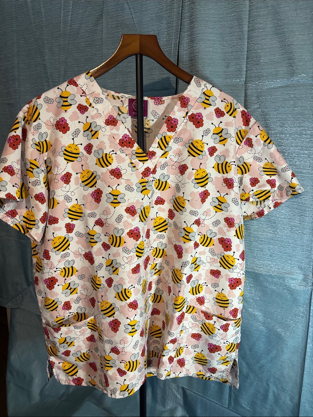 Bee Print V-Neck Scrub Top - Yellow & Pink Bees